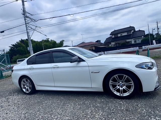 ５シリーズ ５２３ｄブルーパフォーマンスＭスポーツパッケージ　ディーラー車　右ハンドル　アルピンホワイト　純正ナビ　地デジ　バックカメラ　ミラー一体型ＥＴＣ　パドルシフト　ＤＲＬ　社外ヘッドライト　グリル　テール電図（ＬＥＤモーション付）取扱説明書　整備手帳（8枚目）