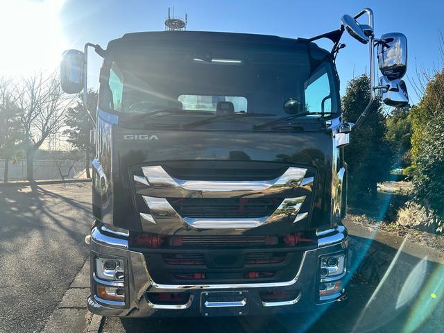 ギガ クレーン付きセルフローダー　１１．４ｔ　４軸　アイバワークスセルフローダー　タダノ４段クレーン　ラジコン　ローダーリモコン　ウインチ　３８０馬力　アイドリングストップ　ＥＴＣ２．０　クールホットボックス（3枚目）