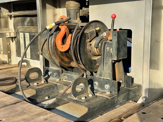 ギガ クレーン付きセルフローダー　１１．４ｔ　４軸　アイバワークスセルフローダー　タダノ４段クレーン　ラジコン　ローダーリモコン　ウインチ　３８０馬力　アイドリングストップ　ＥＴＣ２．０　クールホットボックス（24枚目）