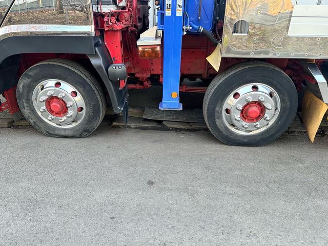 ギガ クレーン付きセルフローダー　１１．４ｔ　４軸　アイバワークスセルフローダー　タダノ４段クレーン　ラジコン　ローダーリモコン　ウインチ　３８０馬力　アイドリングストップ　ＥＴＣ２．０　クールホットボックス（58枚目）