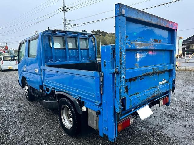 デュトロ Ｗキャブ　車検Ｒ８年５月１日　６人乗り　５速ＭＴ　極東パワーゲート　積載量　２０００ｋｇ（5枚目）