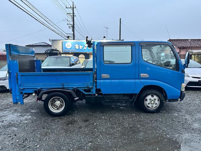 デュトロ Ｗキャブ　車検Ｒ８年５月１日　６人乗り　５速ＭＴ　極東パワーゲート　積載量　２０００ｋｇ（8枚目）