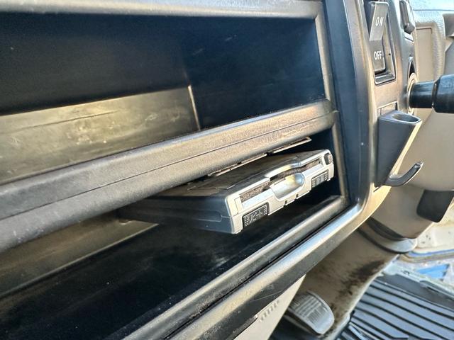 デュトロ Ｗキャブ　車検Ｒ８年５月１日　６人乗り　５速ＭＴ　極東パワーゲート　積載量　２０００ｋｇ（31枚目）