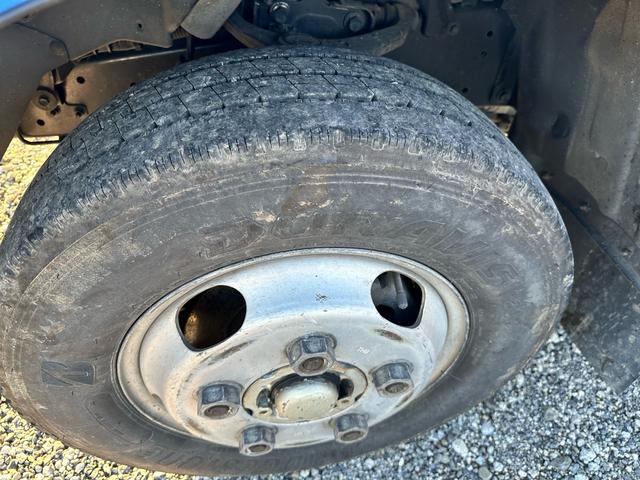 デュトロ Ｗキャブ　車検Ｒ８年５月１日　６人乗り　５速ＭＴ　極東パワーゲート　積載量　２０００ｋｇ（34枚目）