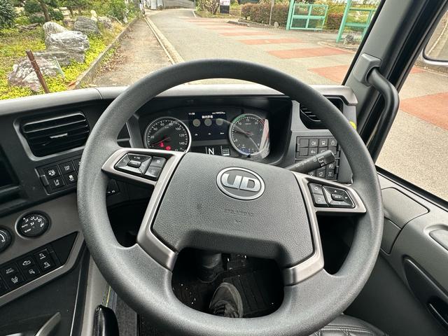 クオン 　冷蔵冷凍ウィング　三菱重工冷凍機　ＴＵ８５ＳＣ　－３０度設定　ＥＳＣＯＴ　カラーバックカメラ　積載１１３００ｋｇ（22枚目）