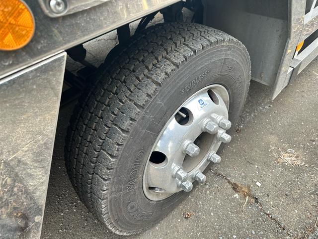 クオン 　冷蔵冷凍ウィング　三菱重工冷凍機　ＴＵ８５ＳＣ　－３０度設定　ＥＳＣＯＴ　カラーバックカメラ　積載１１３００ｋｇ（40枚目）