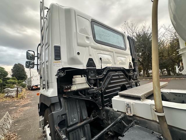 プロフィア 　粉粒体運搬車　極東開発ジェットパック　パラセメント車　ＪＡ１３－１５Ｃ－Ｓ　タンク容量１１．８？　積載量１１６００ｋｇ　マンホール２ヶ所　カラーバックカメラ　ＥＴＣ（14枚目）