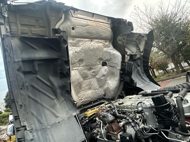 プロフィア 　粉粒体運搬車　極東開発ジェットパック　パラセメント車　ＪＡ１３－１５Ｃ－Ｓ　タンク容量１１．８？　積載量１１６００ｋｇ　マンホール２ヶ所　カラーバックカメラ　ＥＴＣ（21枚目）