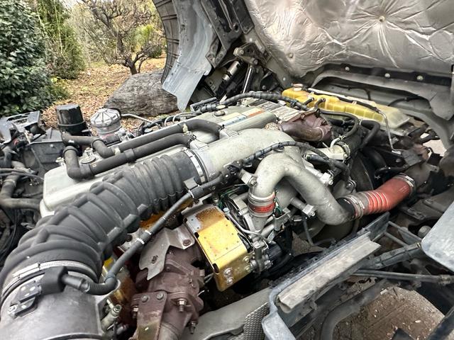 プロフィア 　粉粒体運搬車　極東開発ジェットパック　パラセメント車　ＪＡ１３－１５Ｃ－Ｓ　タンク容量１１．８？　積載量１１６００ｋｇ　マンホール２ヶ所　カラーバックカメラ　ＥＴＣ（23枚目）