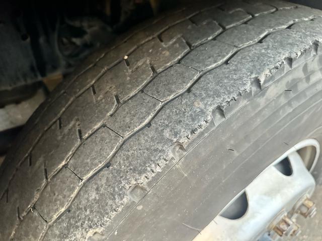 プロフィア 　粉粒体運搬車　極東開発ジェットパック　パラセメント車　ＪＡ１３－１５Ｃ－Ｓ　タンク容量１１．８？　積載量１１６００ｋｇ　マンホール２ヶ所　カラーバックカメラ　ＥＴＣ（55枚目）