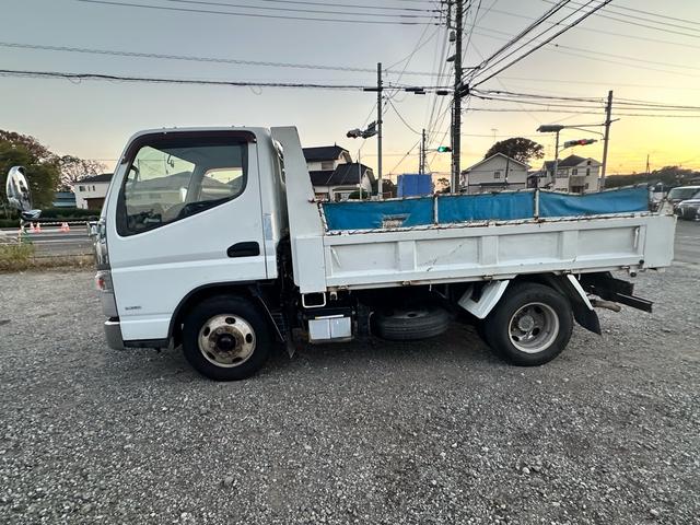 キャンター ダンプ　３ｔダンプ　フロント部少修復あり　走行テスト済　積載３０００ｋｇ　新明和　ＤＲ２－０１１０ＳＹ　コボレーン　５速ＭＴ（4枚目）