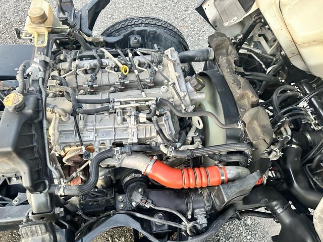 キャンター ダンプ　３ｔダンプ　フロント部少修復あり　走行テスト済　積載３０００ｋｇ　新明和　ＤＲ２－０１１０ＳＹ　コボレーン　５速ＭＴ（23枚目）