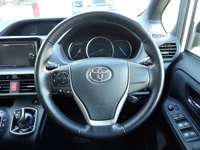 ノア ハイブリッドＧ　両側パワースライドドア　社外ナビ　ＴＶ　バックモニター　ＥＴＣ　クルーズコントロール　置くだけ充電　シートヒーター　スマートエントリー　ｂＢｌｕｅｔｏｏｔｈ　ＬＥＤヘッドライト　ステアリングスイッチ（19枚目）