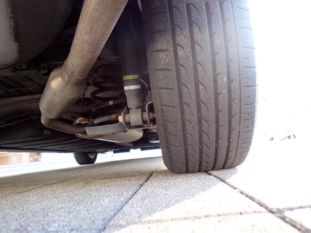 ノア ハイブリッドＧ　両側パワースライドドア　社外ナビ　ＴＶ　バックモニター　ＥＴＣ　クルーズコントロール　置くだけ充電　シートヒーター　スマートエントリー　ｂＢｌｕｅｔｏｏｔｈ　ＬＥＤヘッドライト　ステアリングスイッチ（78枚目）