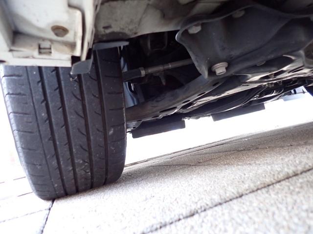 ノア ハイブリッドＧ　両側パワースライドドア　社外ナビ　ＴＶ　バックモニター　ＥＴＣ　クルーズコントロール　置くだけ充電　シートヒーター　スマートエントリー　ｂＢｌｕｅｔｏｏｔｈ　ＬＥＤヘッドライト　ステアリングスイッチ（79枚目）