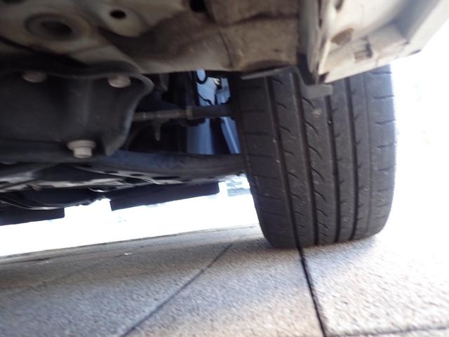 ノア ハイブリッドＧ　両側パワースライドドア　社外ナビ　ＴＶ　バックモニター　ＥＴＣ　クルーズコントロール　置くだけ充電　シートヒーター　スマートエントリー　ｂＢｌｕｅｔｏｏｔｈ　ＬＥＤヘッドライト　ステアリングスイッチ（80枚目）