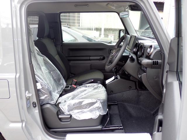 ジムニー ＸＣ　届出済未使用車　セーフティサポート　クルーズコントロール　コーナーセンサー　誤発進抑制　車線逸脱警報　シートヒーター　ＬＥＤヘッドライト　オートライト　アイドリングストップ　ターボ　スマートキー２本（11枚目）
