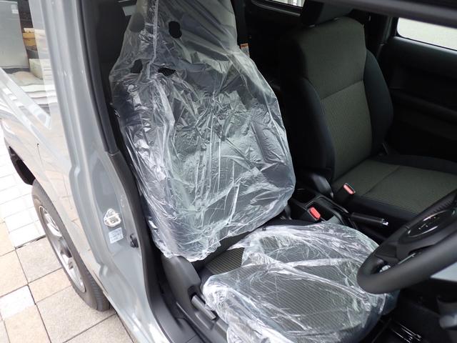 ジムニー ＸＣ　届出済未使用車　セーフティサポート　クルーズコントロール　コーナーセンサー　誤発進抑制　車線逸脱警報　シートヒーター　ＬＥＤヘッドライト　オートライト　アイドリングストップ　ターボ　スマートキー２本（12枚目）