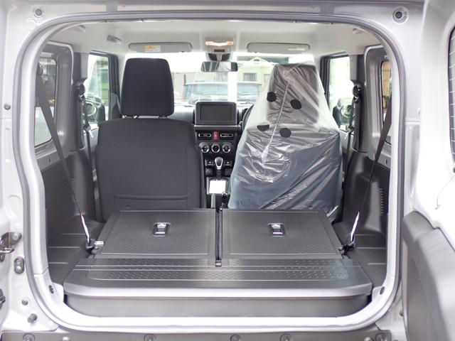 ジムニー ＸＣ　届出済未使用車　セーフティサポート　クルーズコントロール　コーナーセンサー　誤発進抑制　車線逸脱警報　シートヒーター　ＬＥＤヘッドライト　オートライト　アイドリングストップ　ターボ　スマートキー２本（18枚目）
