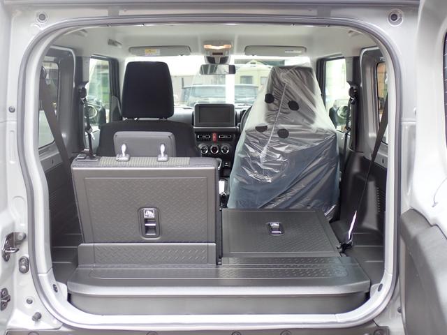 ジムニー ＸＣ　届出済未使用車　セーフティサポート　クルーズコントロール　コーナーセンサー　誤発進抑制　車線逸脱警報　シートヒーター　ＬＥＤヘッドライト　オートライト　アイドリングストップ　ターボ　スマートキー２本（19枚目）