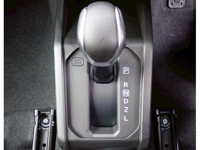 ジムニー ＸＣ　届出済未使用車　セーフティサポート　クルーズコントロール　コーナーセンサー　誤発進抑制　車線逸脱警報　シートヒーター　ＬＥＤヘッドライト　オートライト　アイドリングストップ　ターボ　スマートキー２本（27枚目）