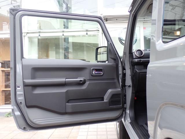ジムニー ＸＣ　届出済未使用車　セーフティサポート　クルーズコントロール　コーナーセンサー　誤発進抑制　車線逸脱警報　シートヒーター　ＬＥＤヘッドライト　オートライト　アイドリングストップ　ターボ　スマートキー２本（40枚目）