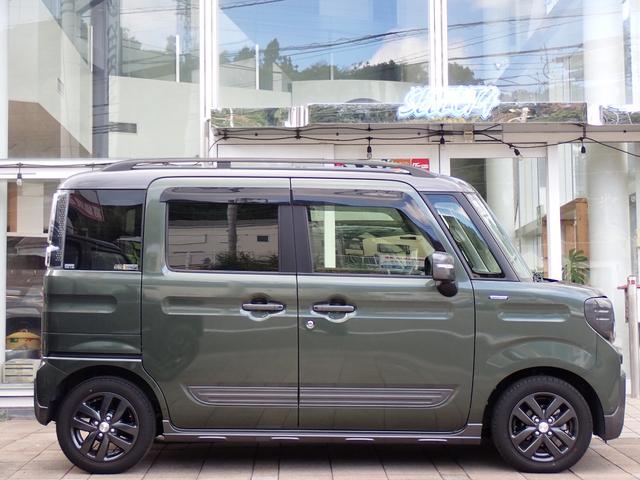 フレアワゴンタフスタイル ハイブリッドＸＴ　ターボ　純正８インチナビ　全方位モニター　フルセグ　両側電動スライドドア　前後ドラレコ　ヘッドアップディスプレイ　アダプティブクルーズコントロール　デュアルカメラブレーキサポート　ＥＴＣ　シートヒータ（4枚目）