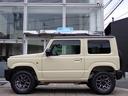 ジムニー ＸＣ　届出済未使用車　シフォンアイボリーメタリックブラックルーフ　セーフティサポート　クルーズコントロール　コーナーセンサー　シートヒーター　ＬＥＤヘッドライト　アイドリングストップ　ターボ　スマートキー（5枚目）