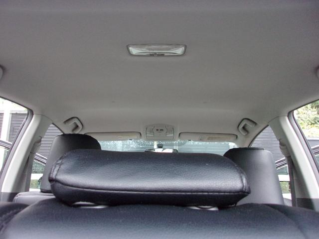 プリウス Sツーリングセレクション プッシュスタート 社外ナビ・TV バックカメラ ETC Bluetooth ステアリングスイッチ LEDオートライト 皮調シートカバー ローダウン 純正17インチAW スマートキー 車検令和8年3月(23枚目)