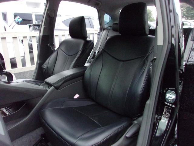 プリウス Sツーリングセレクション プッシュスタート 社外ナビ・TV バックカメラ ETC Bluetooth ステアリングスイッチ LEDオートライト 皮調シートカバー ローダウン 純正17インチAW スマートキー 車検令和8年3月(54枚目)