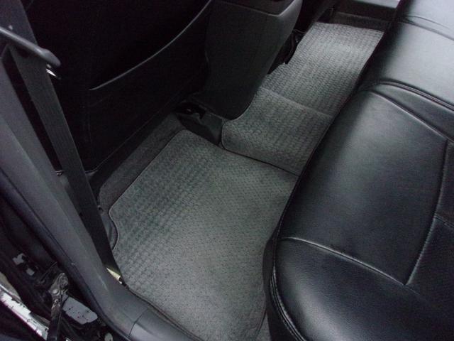 プリウス Sツーリングセレクション プッシュスタート 社外ナビ・TV バックカメラ ETC Bluetooth ステアリングスイッチ LEDオートライト 皮調シートカバー ローダウン 純正17インチAW スマートキー 車検令和8年3月(55枚目)