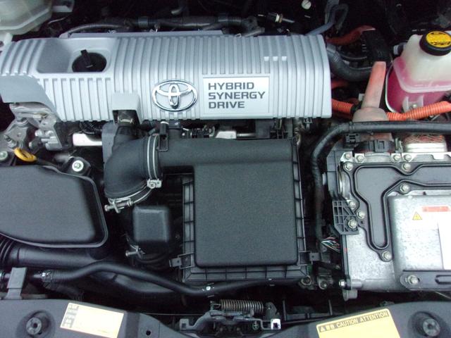 プリウス Sツーリングセレクション プッシュスタート 社外ナビ・TV バックカメラ ETC Bluetooth ステアリングスイッチ LEDオートライト 皮調シートカバー ローダウン 純正17インチAW スマートキー 車検令和8年3月(66枚目)