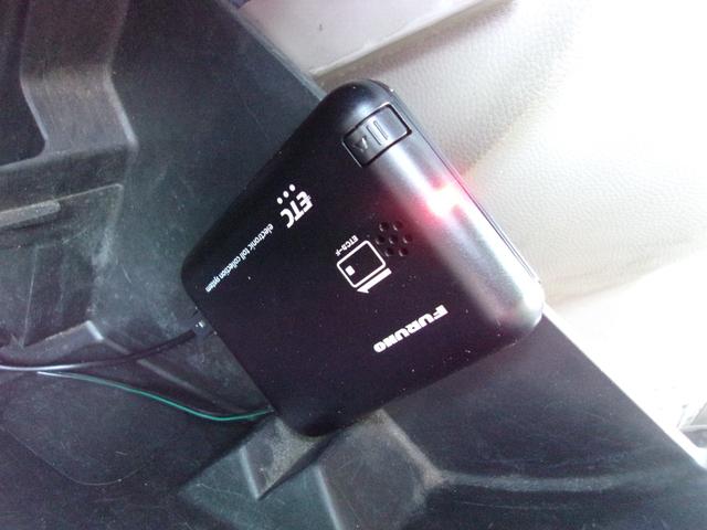 エブリイ PAハイルーフ4WD 純正AM/FMラジオ ETC 両側スライドドア レベライザー 社外13インチアルミホイール 車検令和8年10月(9枚目)