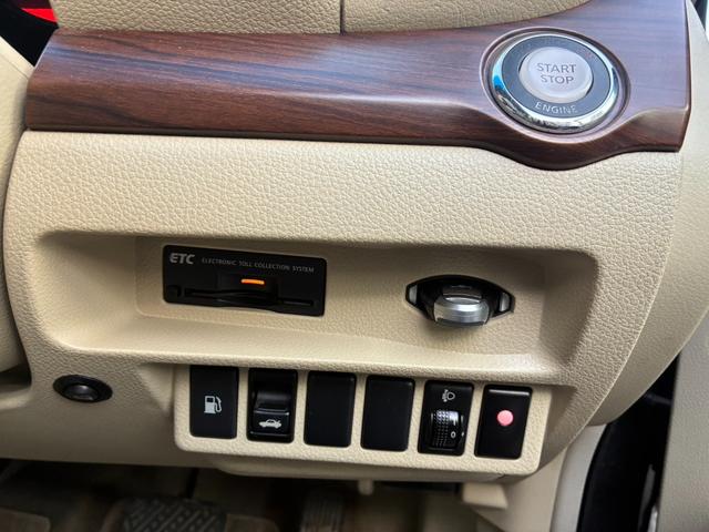 ティアナ 250XL ETC バックカメラ ナビ TV アルミホイール CVT キーレスエントリー 盗難防止システム パワーシート CD DVD再生 ミュージックプレイヤー接続可 衝突安全ボディ ABS エアコン(7枚目)