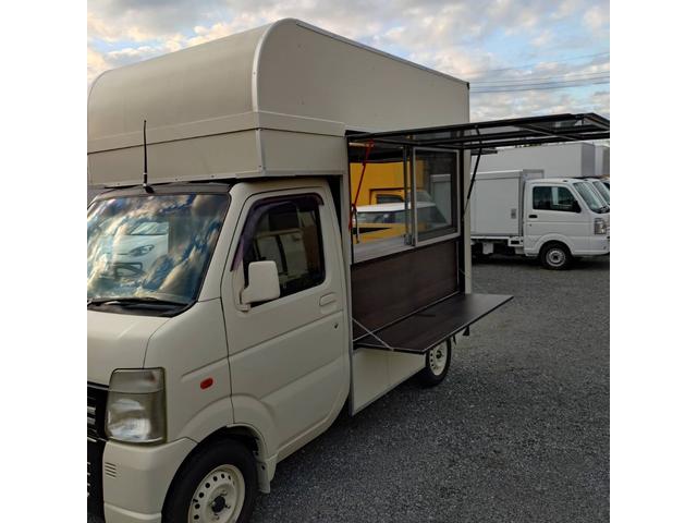 キャリイトラック キッチンカー　ルーフ脱着可能な軽８ナンバー登録のキッチンカー☆８０Ｌ給排水タンク、２槽シンク、コンセント、販売口２ヶ所、照明、ＥＴｃ（2枚目）