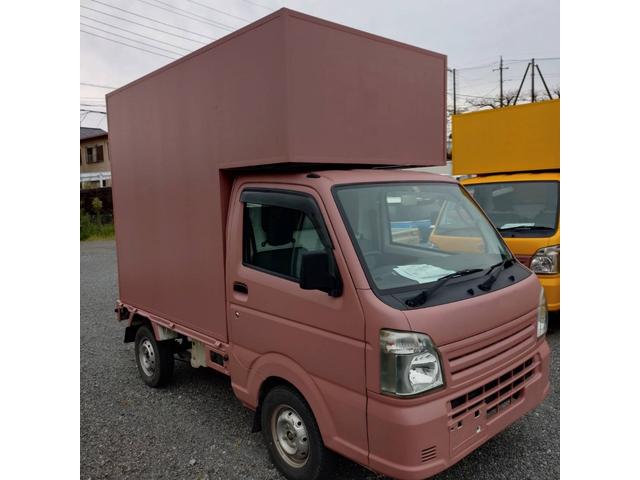 キャリイトラック キッチンカー 脱着式キッチンBOX(工具不要)冷凍冷蔵庫・2槽シンク・給排水タンク各100L・外部電源口・跳ね上げ式ハッチ・換気扇・折り畳みカウンター ・照明☆道路交通法上の荷物の高さ制限OK(2.5m以下)(2枚目)