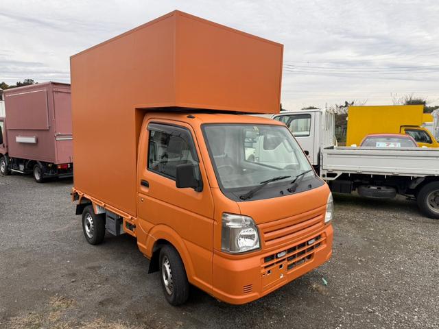 キャリイトラック キッチンカー ・外部電源口・2槽シンク(給排水タンク各100L)・換気扇☆R8年2月まで予備検査(軽貨物4ナンバー)付きなので直ぐ登録して乗り出せます。(4枚目)