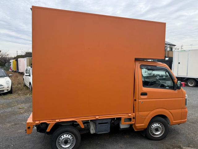 キャリイトラック キッチンカー ・外部電源口・2槽シンク(給排水タンク各100L)・換気扇☆R8年2月まで予備検査(軽貨物4ナンバー)付きなので直ぐ登録して乗り出せます。(9枚目)