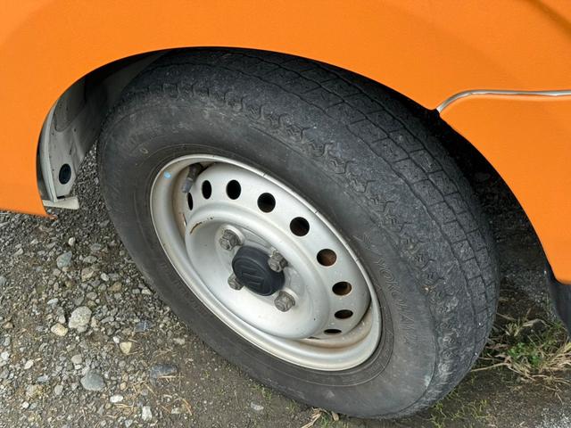 キャリイトラック キッチンカー ・外部電源口・2槽シンク(給排水タンク各100L)・換気扇☆R8年2月まで予備検査(軽貨物4ナンバー)付きなので直ぐ登録して乗り出せます。(23枚目)