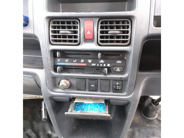 キャリイトラック キッチンカー　・ＥＴＣ・冷凍冷蔵庫・２槽シンク（給排水工事済み）・給・排水タンク１００Ｌｘ２ヶ・左側跳ね上げ販売口、カウンター付・換気扇（14枚目）