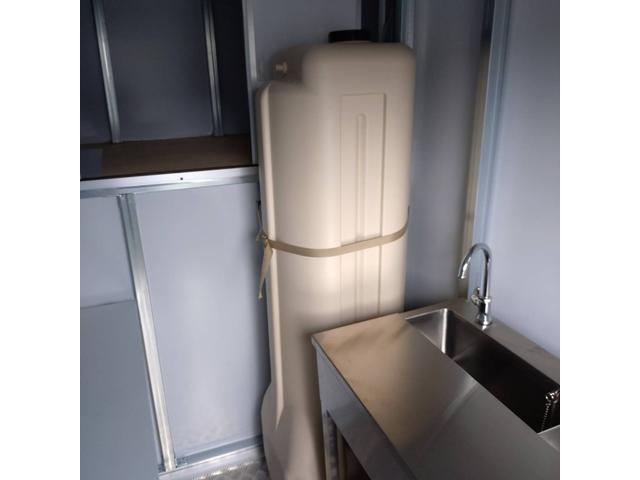 ハイゼットトラック キッチンカー　☆作業台ｘ２　☆３槽シンク☆２００Ｌ給排水タンク☆外部電源☆☆換気扇☆庫内灯☆バックモニター☆ＥＴＣ☆登録は軽ではなく「普通車」（9枚目）