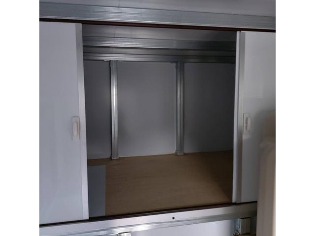 ハイゼットトラック キッチンカー　☆作業台ｘ２　☆３槽シンク☆２００Ｌ給排水タンク☆外部電源☆☆換気扇☆庫内灯☆バックモニター☆ＥＴＣ☆登録は軽ではなく「普通車」（13枚目）