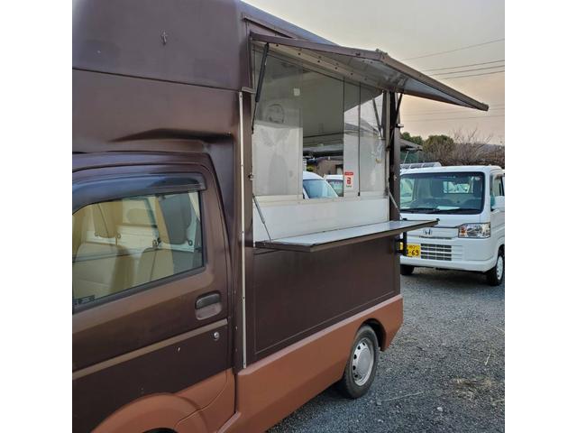 キャリイトラック キッチンカー 換気扇、外部電源口、販売口左跳ね上げ、移動販売、ケータリングカーとしても♪(4枚目)