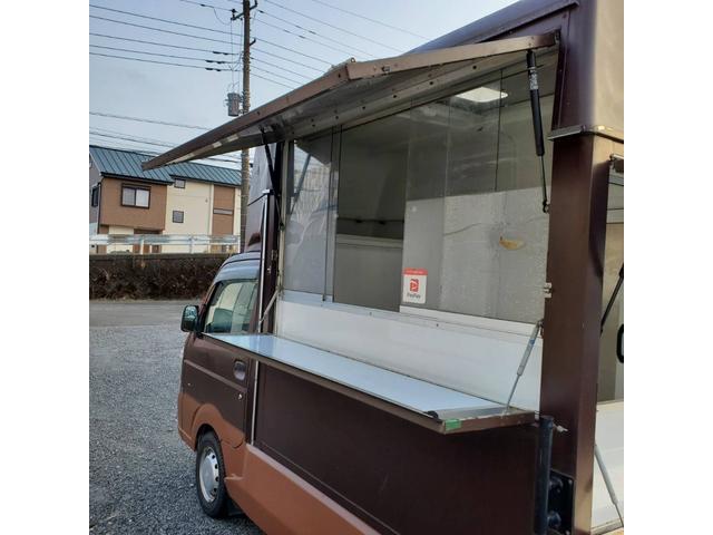 キャリイトラック キッチンカー 換気扇、外部電源口、販売口左跳ね上げ、移動販売、ケータリングカーとしても♪(6枚目)