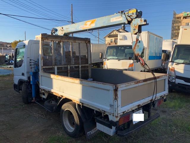 タイタントラック ２．０ｔ　タダノ３段クレーン　３ペダル　ＴＡＤＡＮＯ　ＴＭ－Ｚ２２３　２．０２ｔ　３段クレーン　（ＴＭ－Ｚ２２３）　荷台寸法　幅１６００×長さ２３３０ｍｍ（7枚目）