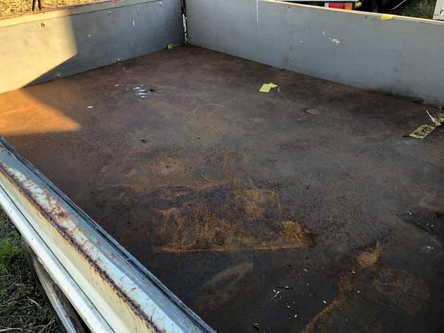 タイタントラック ２．０ｔ　タダノ３段クレーン　３ペダル　ＴＡＤＡＮＯ　ＴＭ－Ｚ２２３　２．０２ｔ　３段クレーン　（ＴＭ－Ｚ２２３）　荷台寸法　幅１６００×長さ２３３０ｍｍ（9枚目）