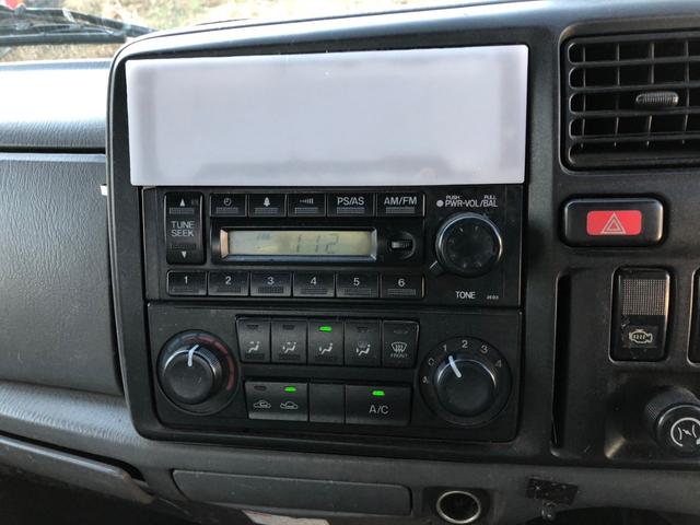 タイタントラック ２．０ｔ　タダノ３段クレーン　３ペダル　ＴＡＤＡＮＯ　ＴＭ－Ｚ２２３　２．０２ｔ　３段クレーン　（ＴＭ－Ｚ２２３）　荷台寸法　幅１６００×長さ２３３０ｍｍ（34枚目）