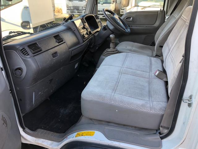 タイタントラック ２．０ｔ　タダノ３段クレーン　３ペダル　ＴＡＤＡＮＯ　ＴＭ－Ｚ２２３　２．０２ｔ　３段クレーン　（ＴＭ－Ｚ２２３）　荷台寸法　幅１６００×長さ２３３０ｍｍ（41枚目）