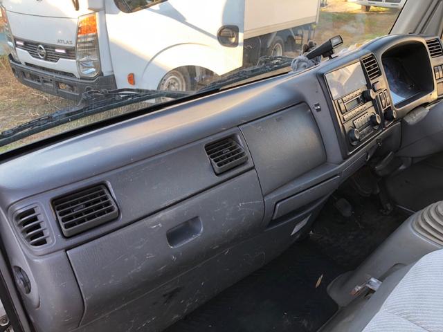 タイタントラック ２．０ｔ　タダノ３段クレーン　３ペダル　ＴＡＤＡＮＯ　ＴＭ－Ｚ２２３　２．０２ｔ　３段クレーン　（ＴＭ－Ｚ２２３）　荷台寸法　幅１６００×長さ２３３０ｍｍ（43枚目）