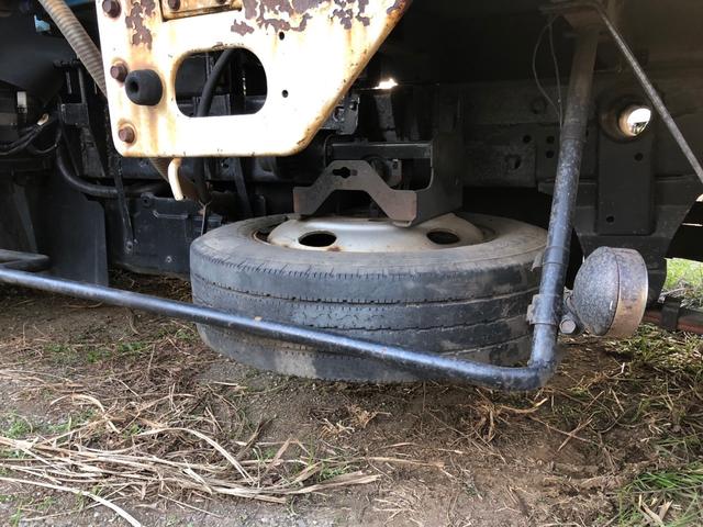 タイタントラック ２．０ｔ　タダノ３段クレーン　３ペダル　ＴＡＤＡＮＯ　ＴＭ－Ｚ２２３　２．０２ｔ　３段クレーン　（ＴＭ－Ｚ２２３）　荷台寸法　幅１６００×長さ２３３０ｍｍ（44枚目）